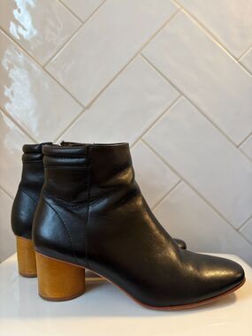 Bernardo Izabella Black Leather Ankle Boots Booties 6M Made in Brazil Anthro